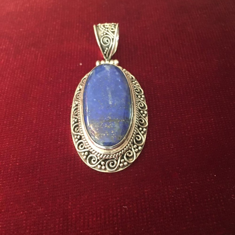 Vintage Sterling Silver & Lapis Pendant Indonesia 36.2 grams * A14